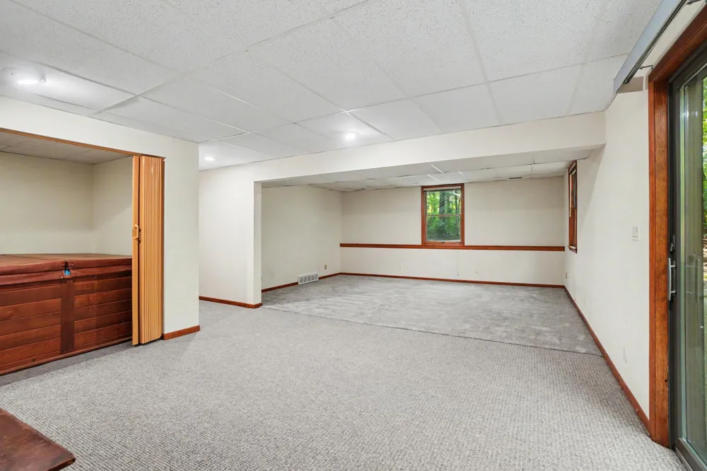 16137 Comstock Street Grand Haven, MI 49417