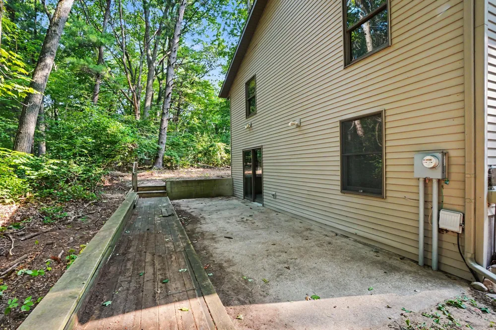 16137 Comstock Street Grand Haven, MI 49417