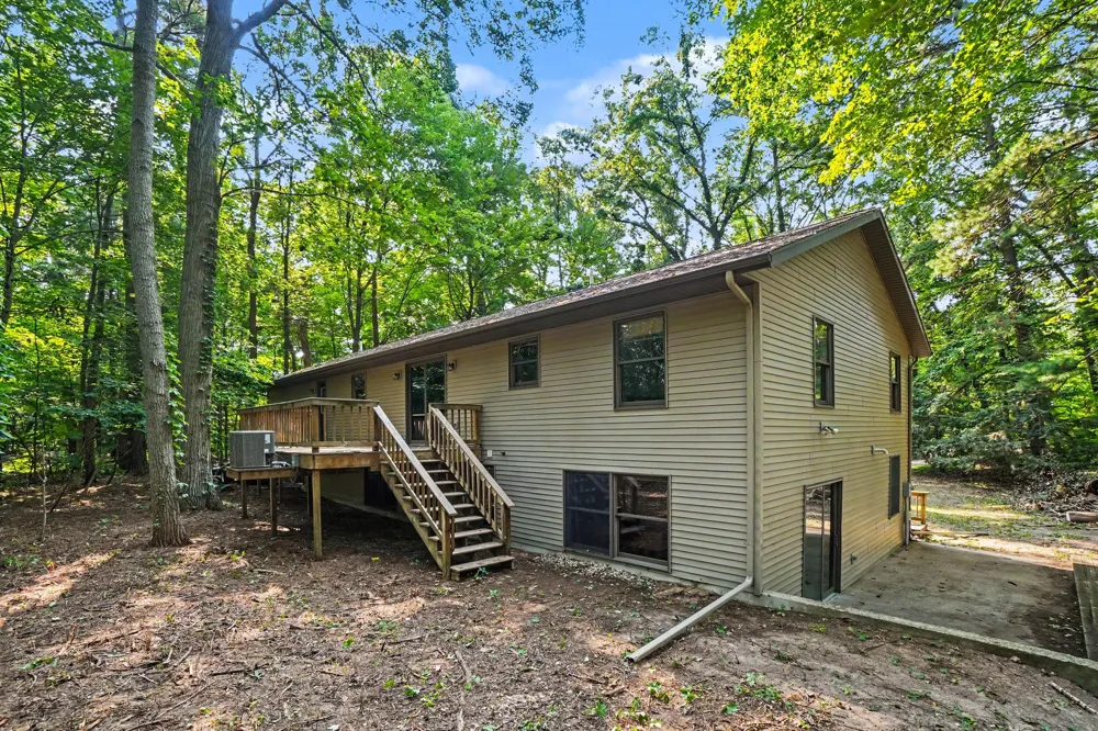 16137 Comstock Street Grand Haven, MI 49417