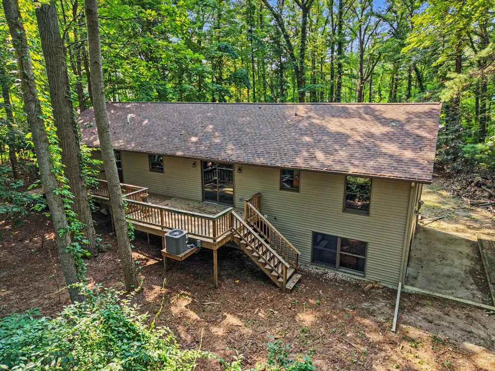 16137 Comstock Street Grand Haven, MI 49417