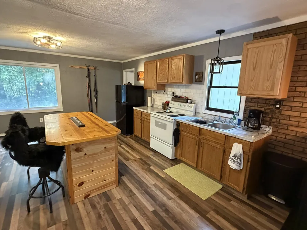 4183 Mary Street Wellston, MI 49689