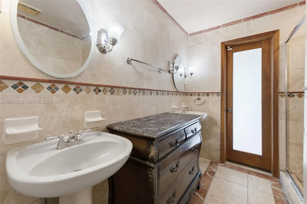 12765 SW 110th Ter Miami, FL 33186