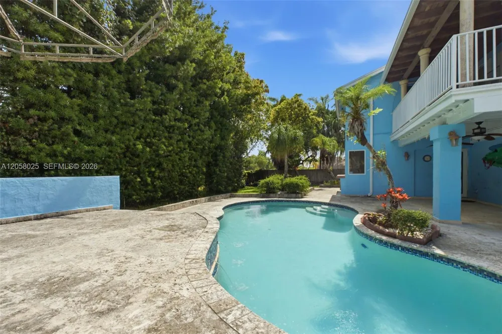 12765 SW 110th Ter Miami, FL 33186