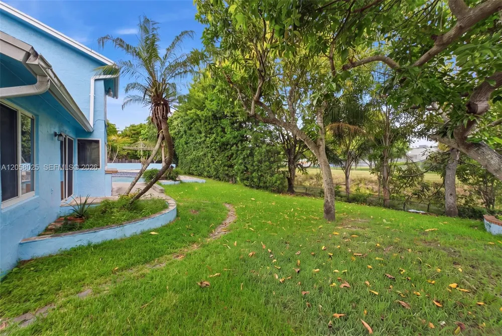 12765 SW 110th Ter Miami, FL 33186