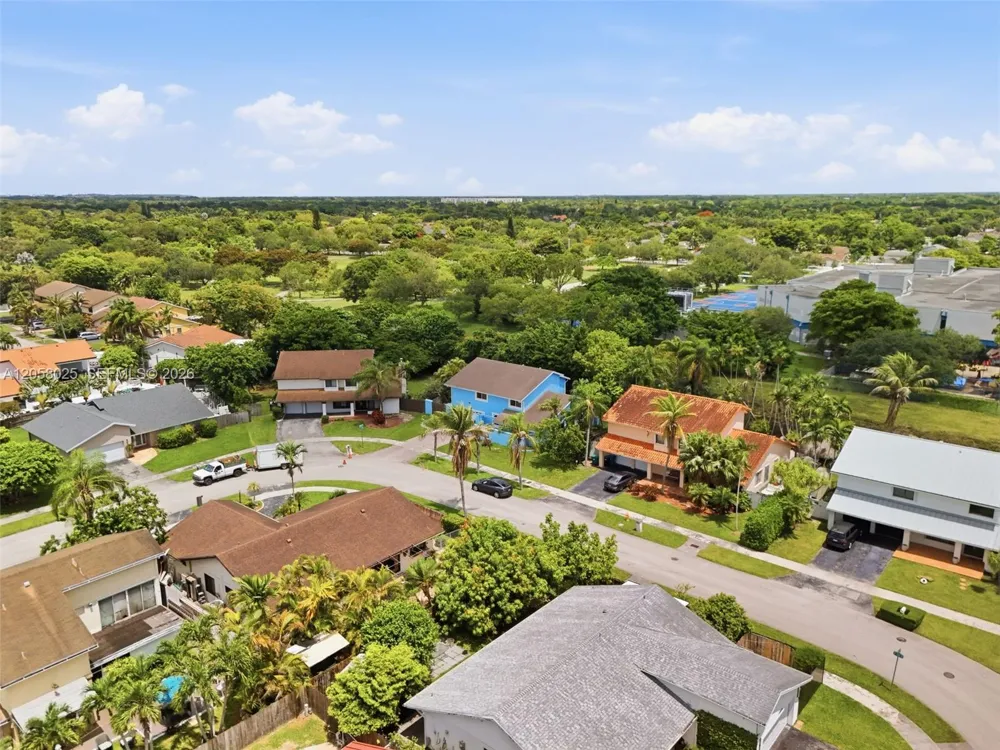 12765 SW 110th Ter Miami, FL 33186