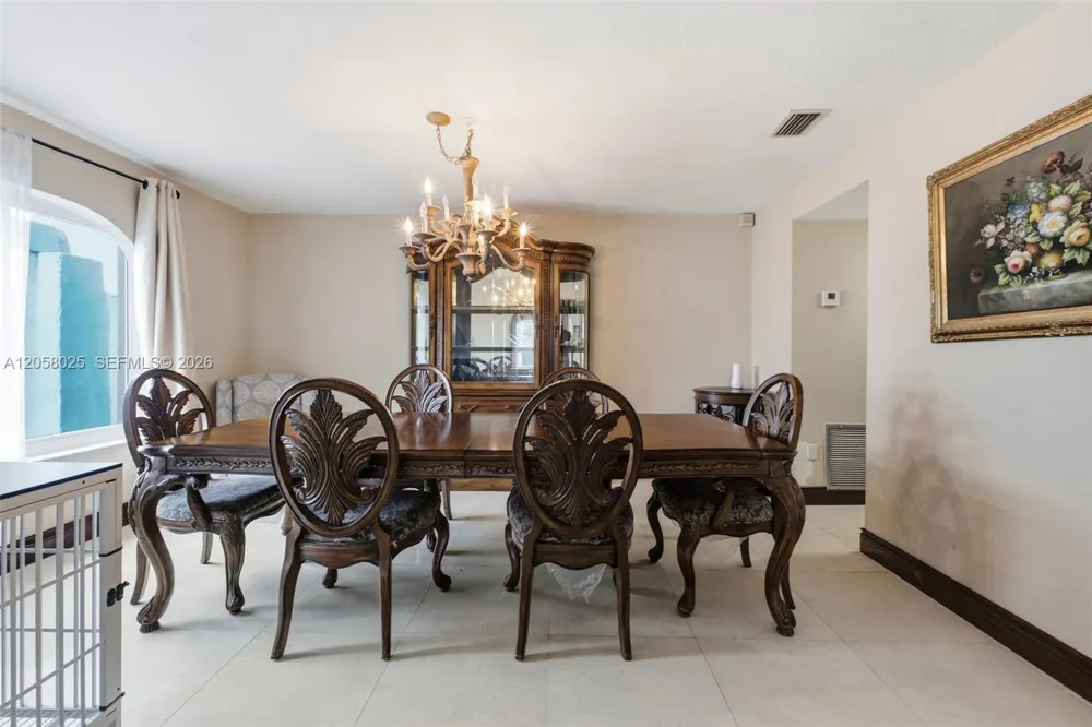 12765 SW 110th Ter Miami, FL 33186
