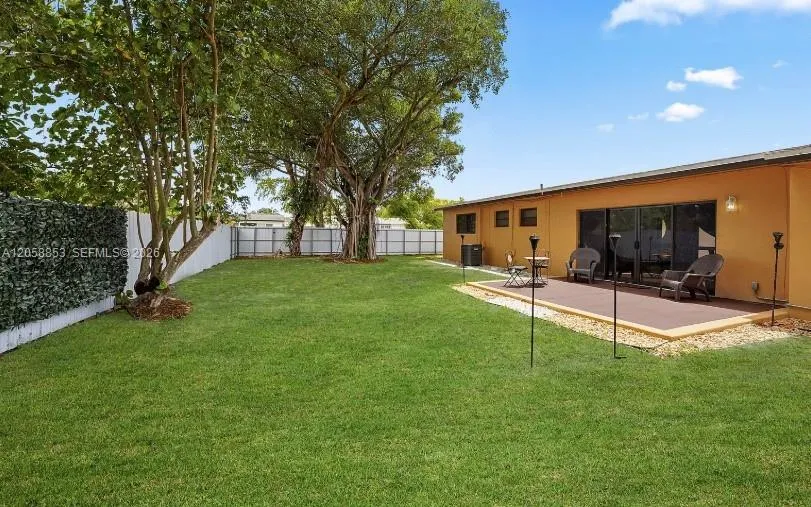 941 NW 180th Ter #1 Miami Gardens, FL 33169