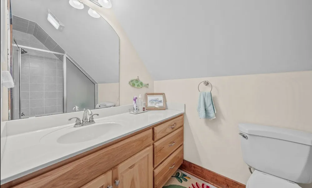 195 Summer Breeze Dr Smithville, TN 37166