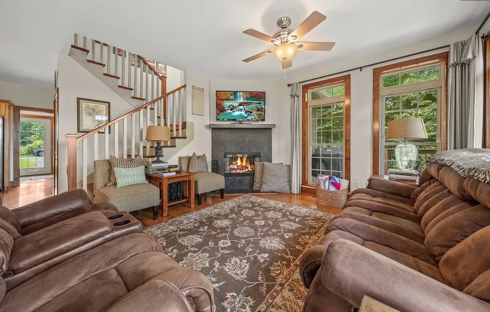 195 Summer Breeze Dr Smithville, TN 37166