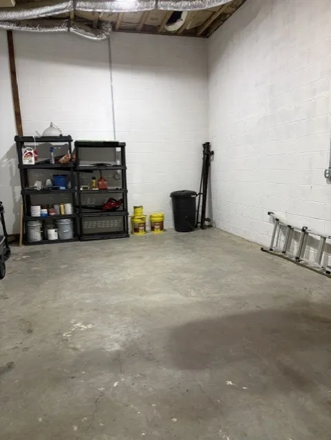 195 Summer Breeze Dr Smithville, TN 37166