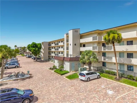 979 E Gulf Drive #D433