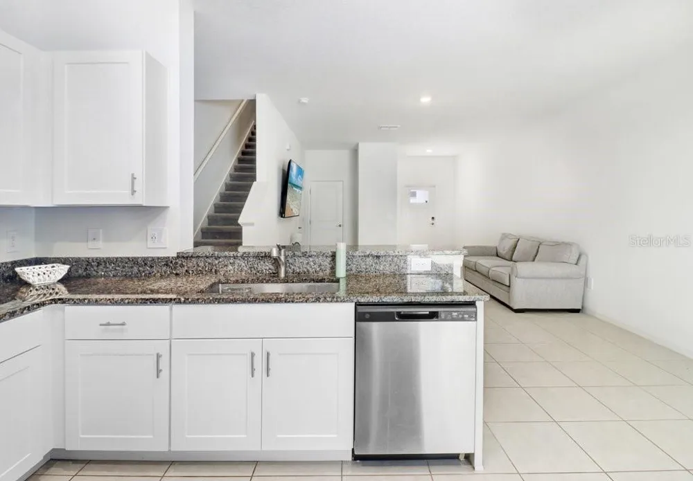 10263 TRUMPET HONETSUCKLE WAY San Antonio, FL 33576