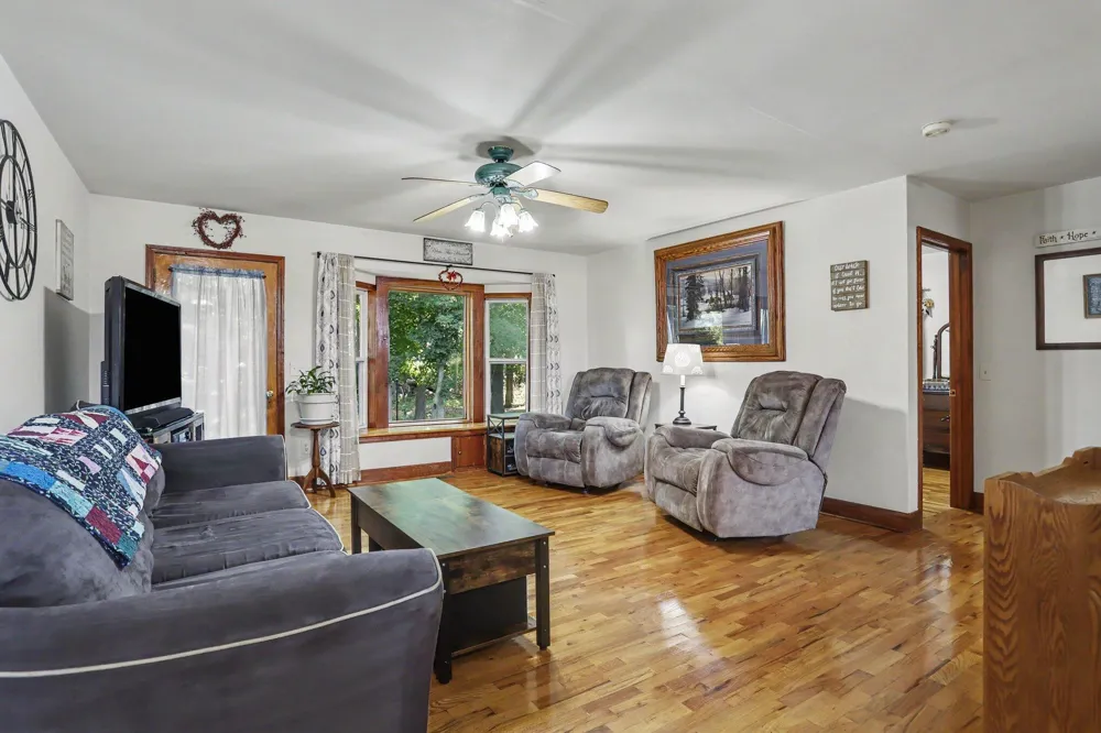 13720 Drive S Tekonsha, MI 49092