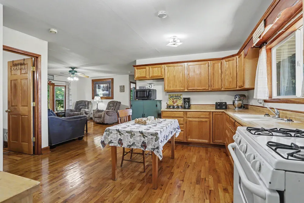 13720 Drive S Tekonsha, MI 49092