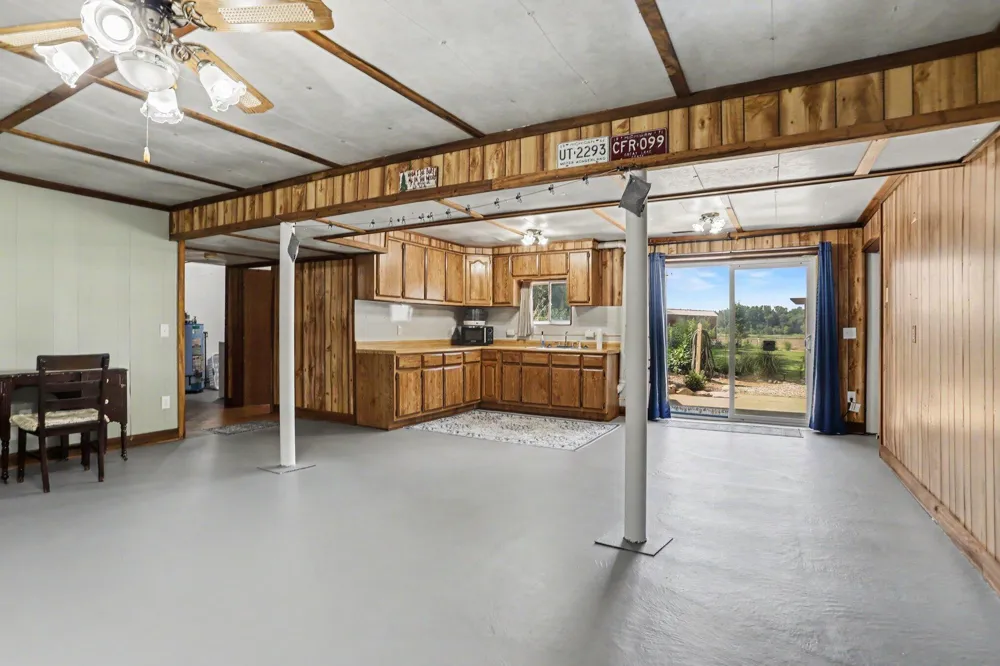 13720 Drive S Tekonsha, MI 49092