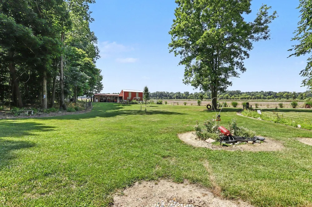 13720 Drive S Tekonsha, MI 49092