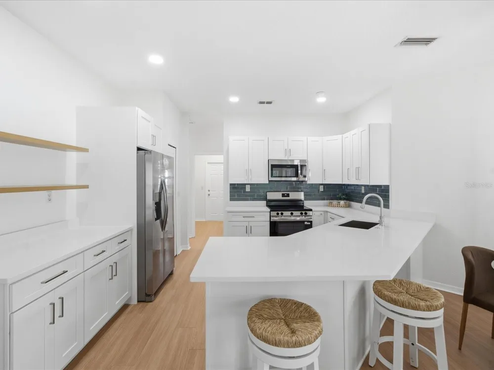 4617 DEBBIE LANE Lutz, FL 33559