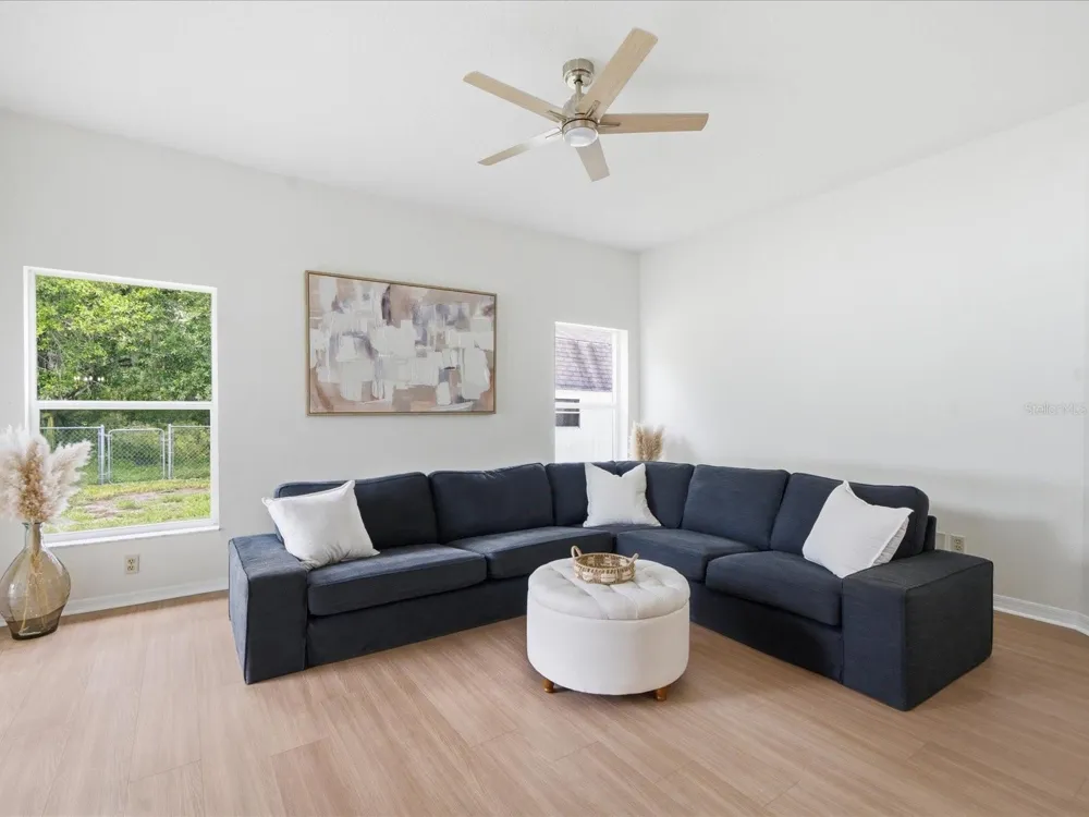 4617 DEBBIE LANE Lutz, FL 33559