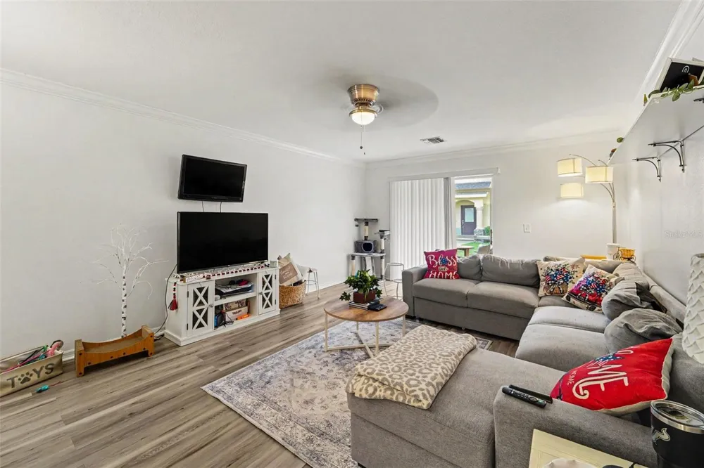 6255 TIMBERLY LN Zephyrhills, FL 33542