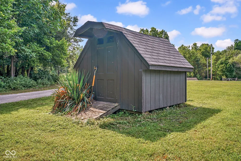 778 W Gasburg Lane Mooresville, IN 46158