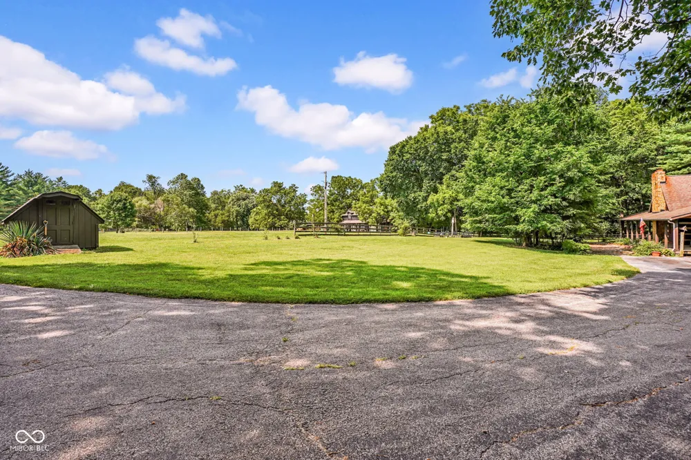 778 W Gasburg Lane Mooresville, IN 46158
