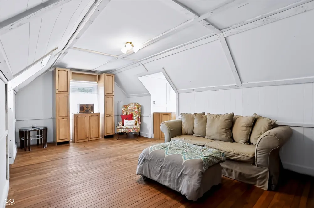 1022 E 600 S Franklin, IN 46131