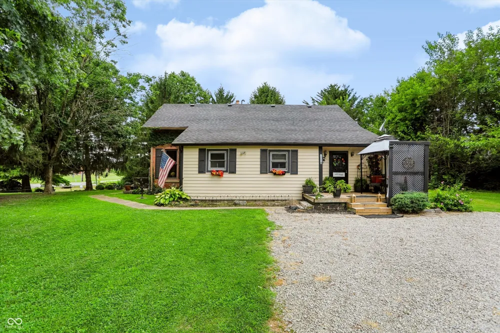 1022 E 600 S Franklin, IN 46131
