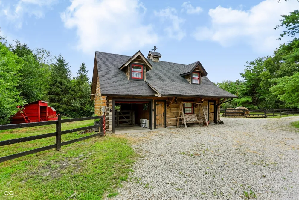 1022 E 600 S Franklin, IN 46131