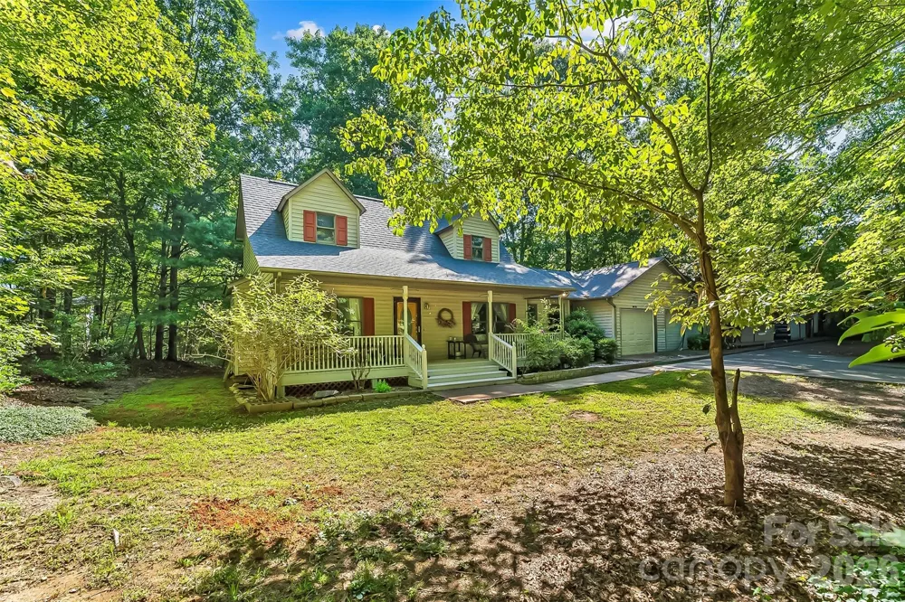 34 Lakeside Drive Marion, NC 28752
