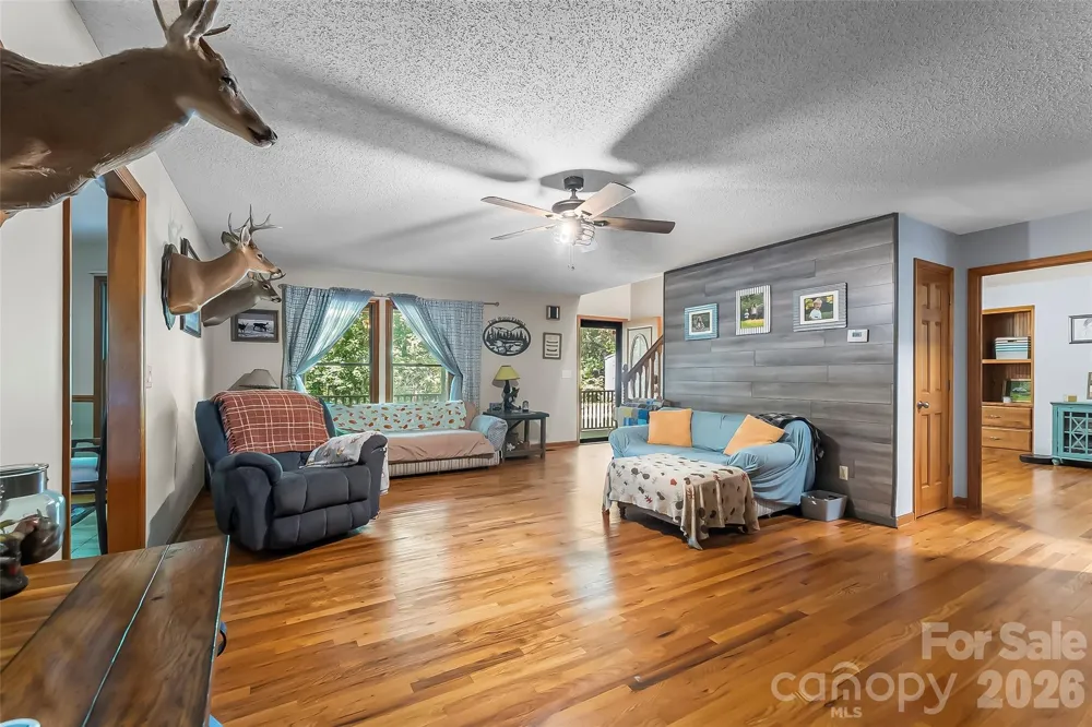 34 Lakeside Drive Marion, NC 28752
