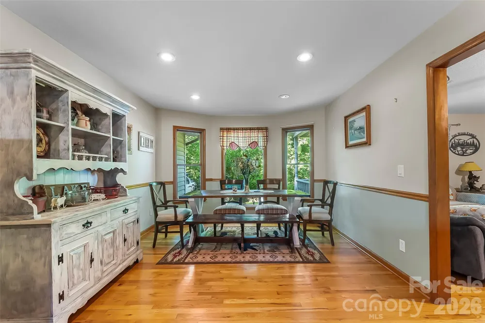 34 Lakeside Drive Marion, NC 28752