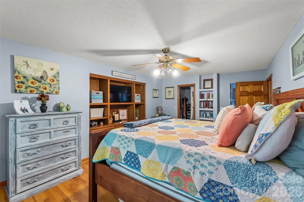34 Lakeside Drive Marion, NC 28752