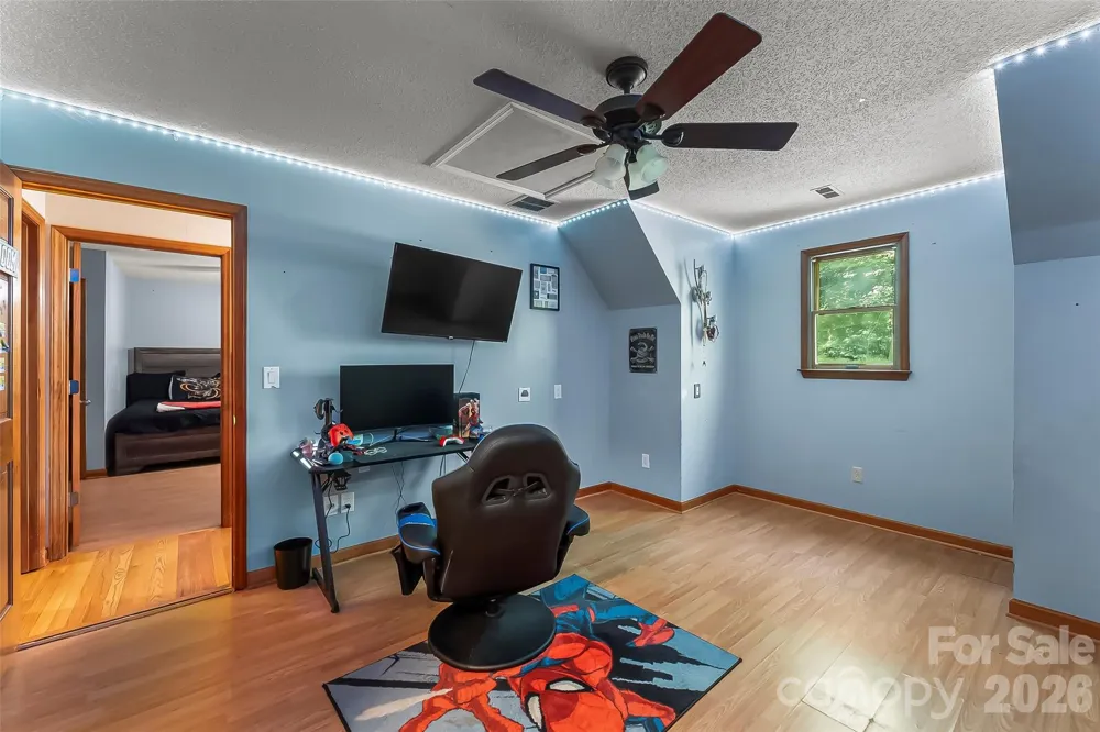 34 Lakeside Drive Marion, NC 28752