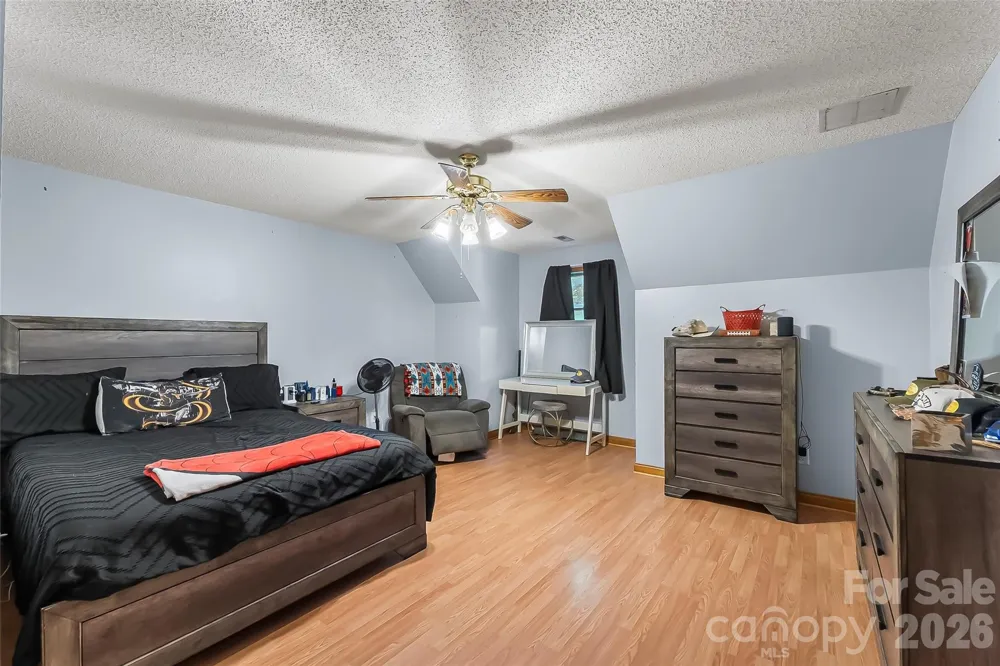 34 Lakeside Drive Marion, NC 28752