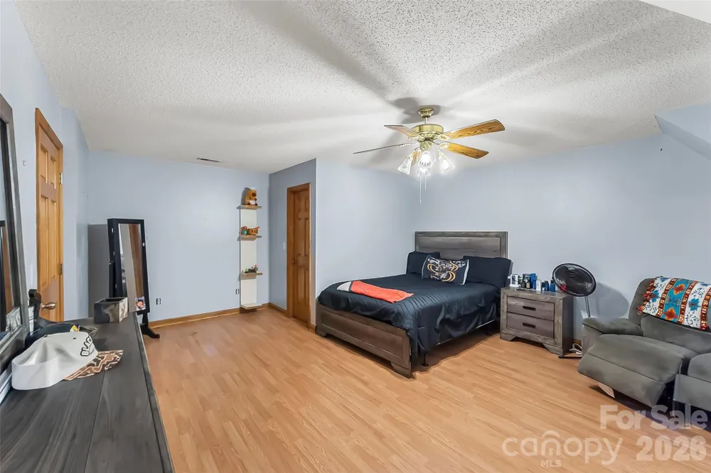 34 Lakeside Drive Marion, NC 28752