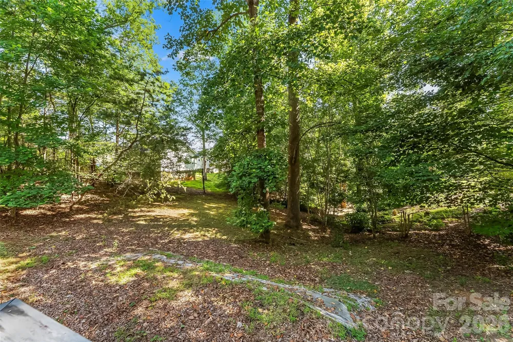 34 Lakeside Drive Marion, NC 28752