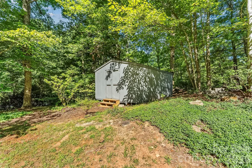 34 Lakeside Drive Marion, NC 28752