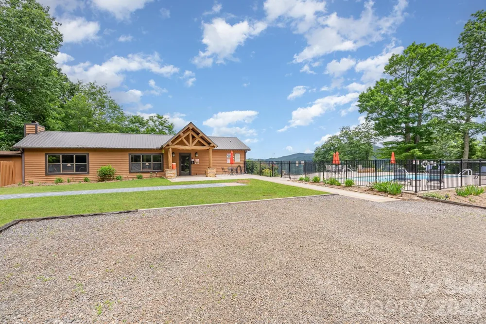508 Over Look Drive #2 Burnsville, NC 28714
