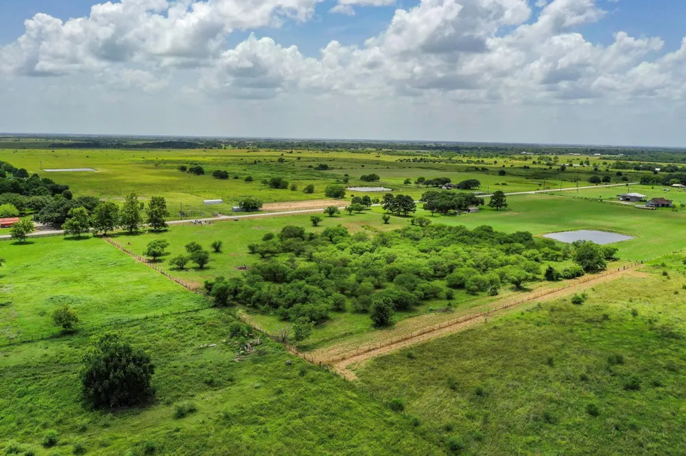 5903 Foster School Road Needville, TX 77461