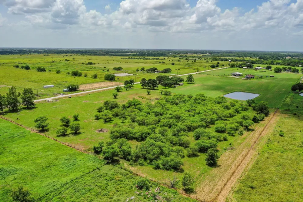 5903 Foster School Road Needville, TX 77461