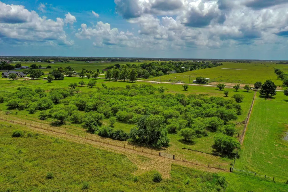 5903 Foster School Road Needville, TX 77461