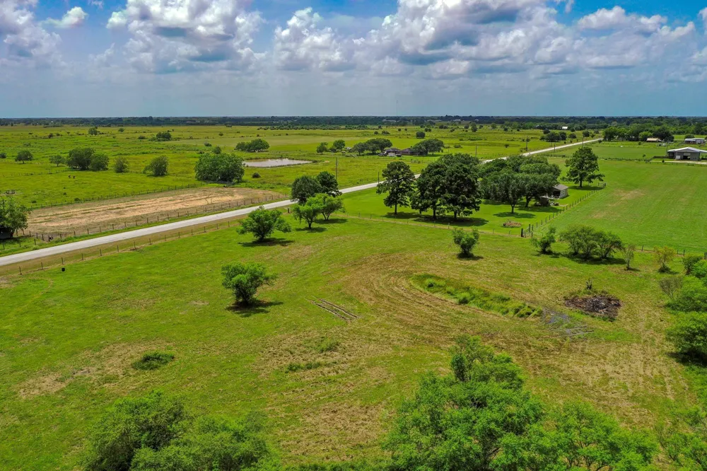 5903 Foster School Road Needville, TX 77461