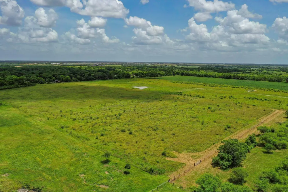 5903 Foster School Road Needville, TX 77461