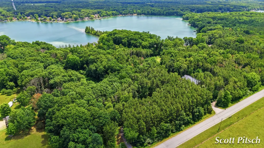 1450 Payne Lake Road Middleville, MI 49333