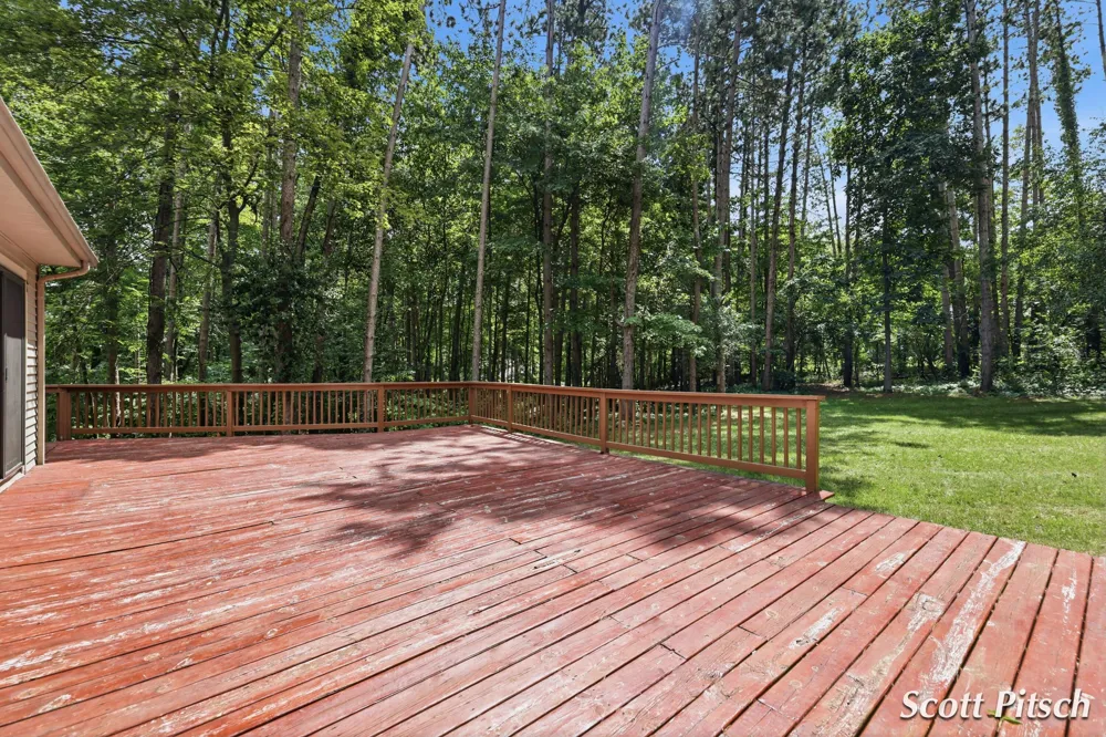 1450 Payne Lake Road Middleville, MI 49333