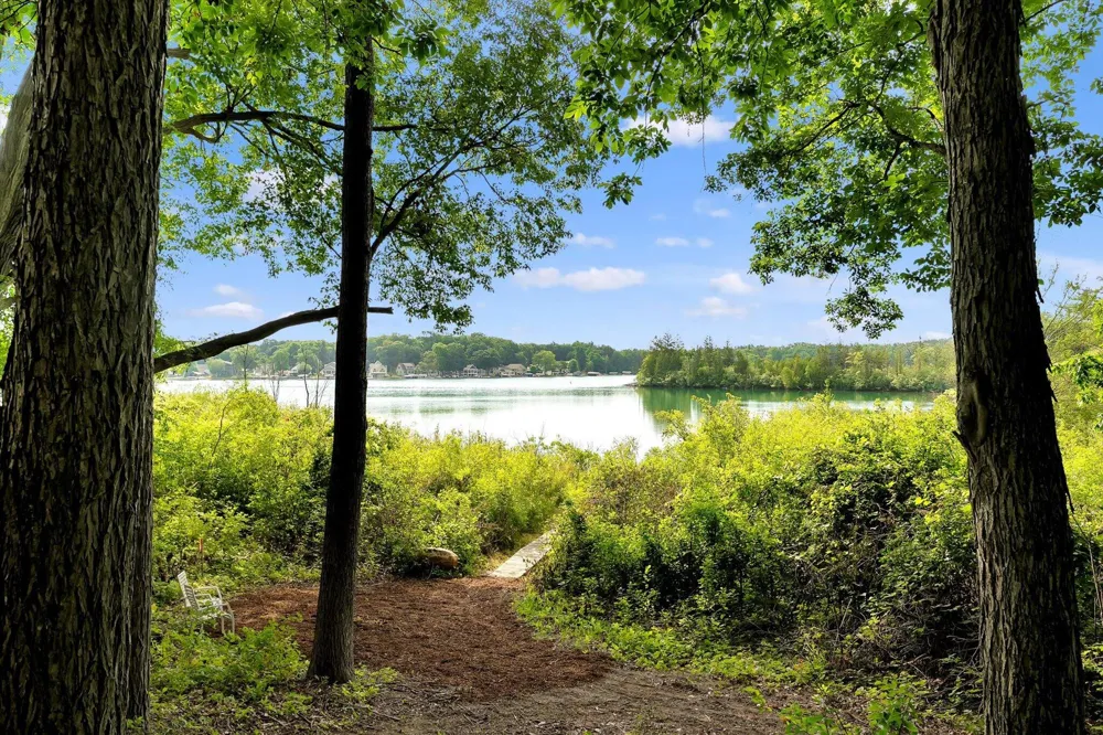 1450 Payne Lake Road Middleville, MI 49333