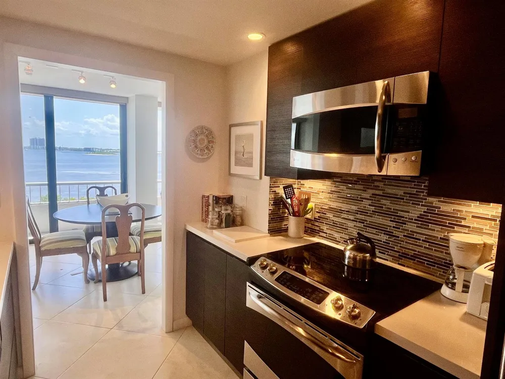 5550 OCEAN DRIVE #6D Singer Island, FL 33404
