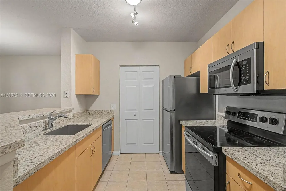 1003 Belmont Ln #1003 North Lauderdale, FL 33068