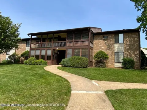 118 Amberly Drive #D