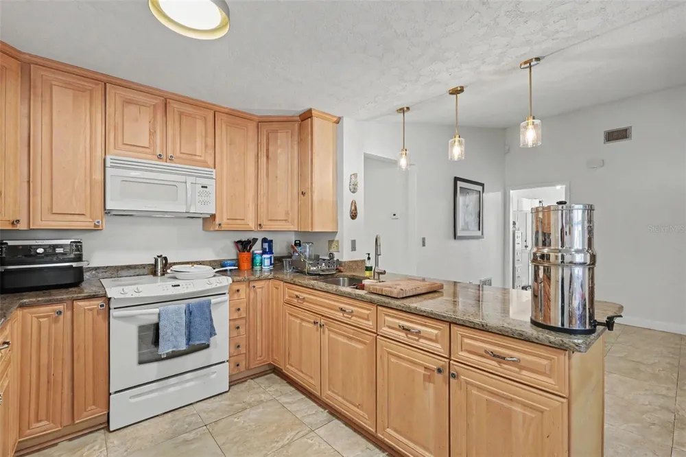 12543 108TH STREET Largo, FL 33778